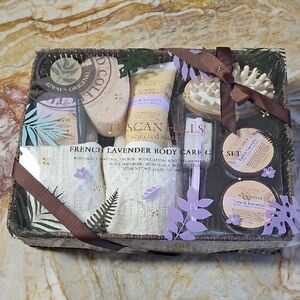 TUSCAN HILLS French Lavender Body Care Gift Set NEW
